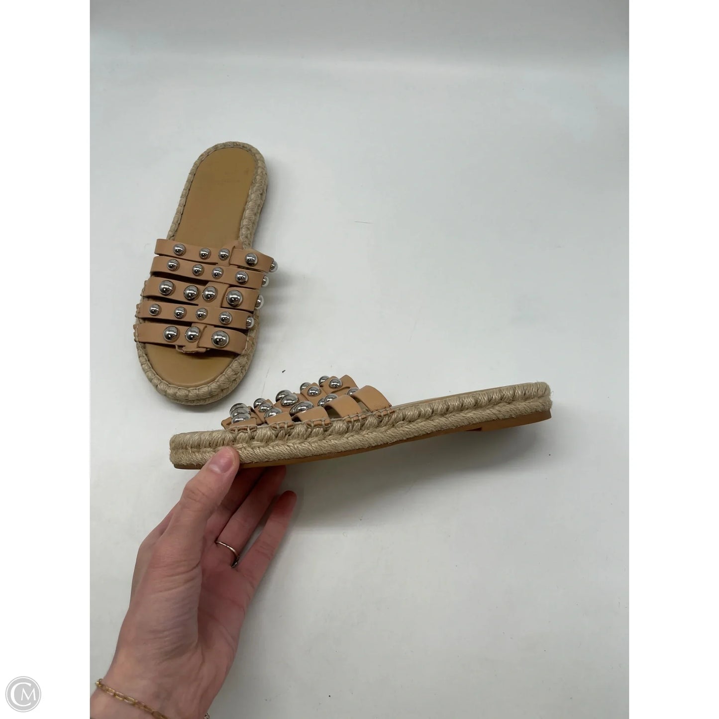 Sandals Flats By Marc Fisher In Tan, Size: 6
