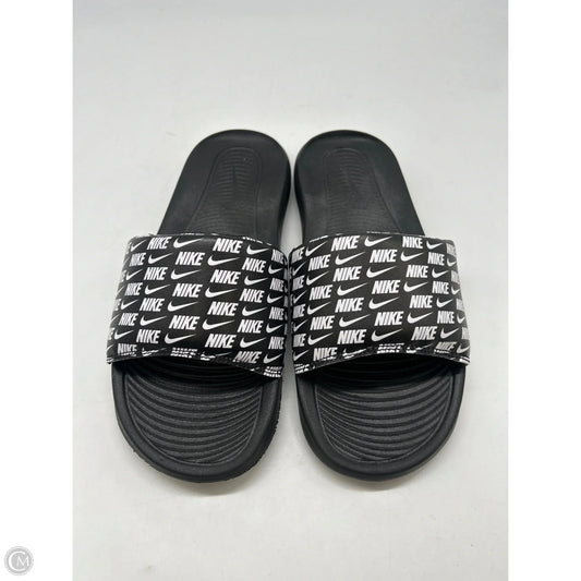 Sandals Flats By Nike In Black, Size: 7