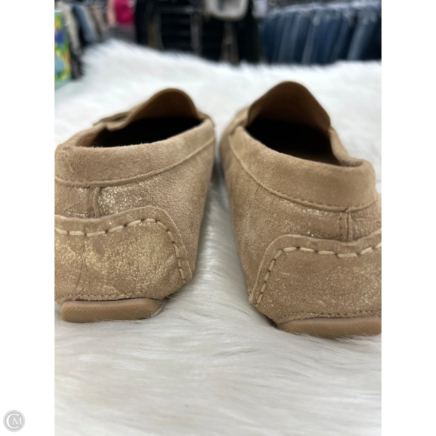 Shoes Flats By Clothes Mentor In Gold, Size: 9.5