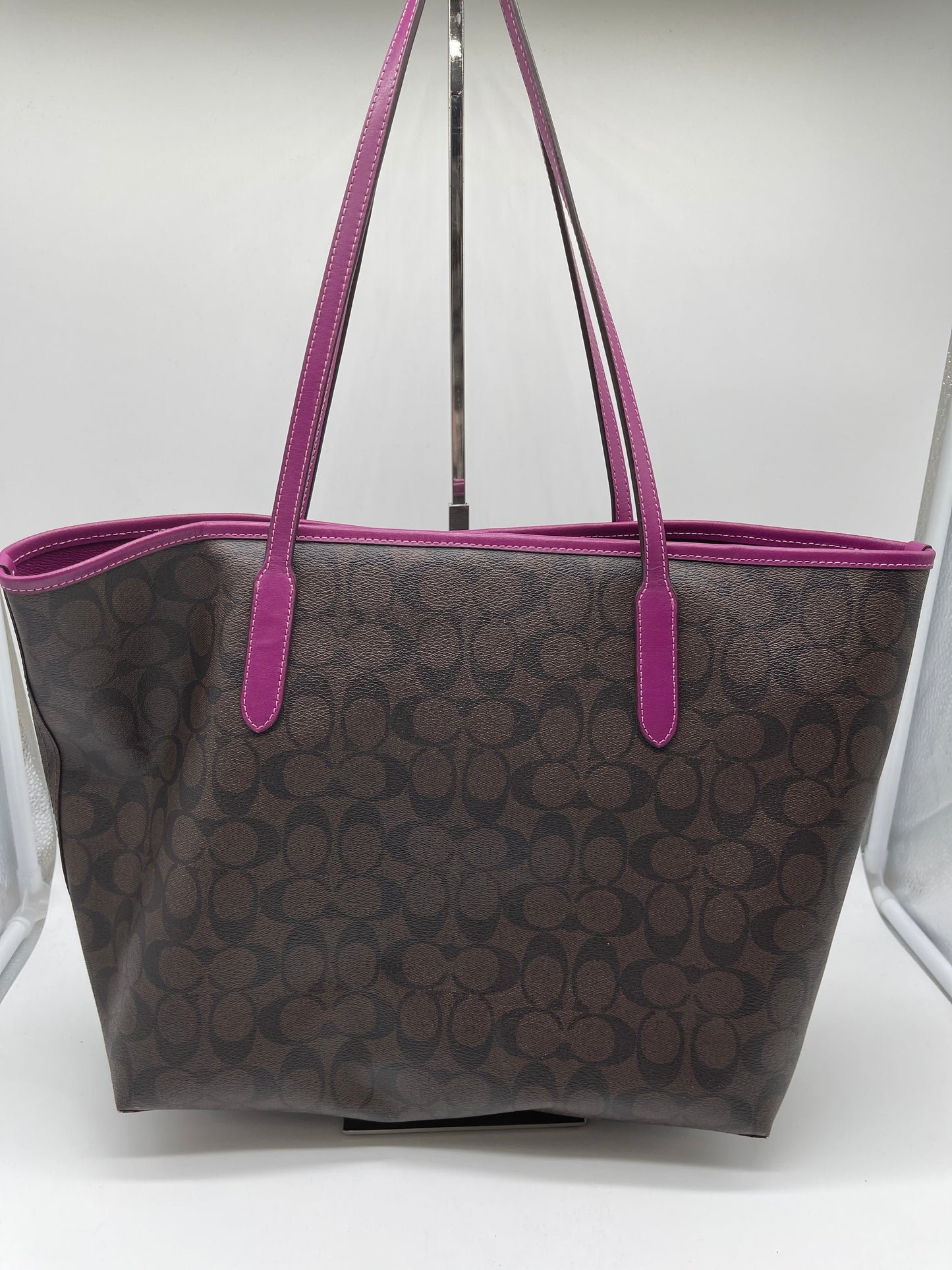 Handbag Designer By Coach  Size: Large