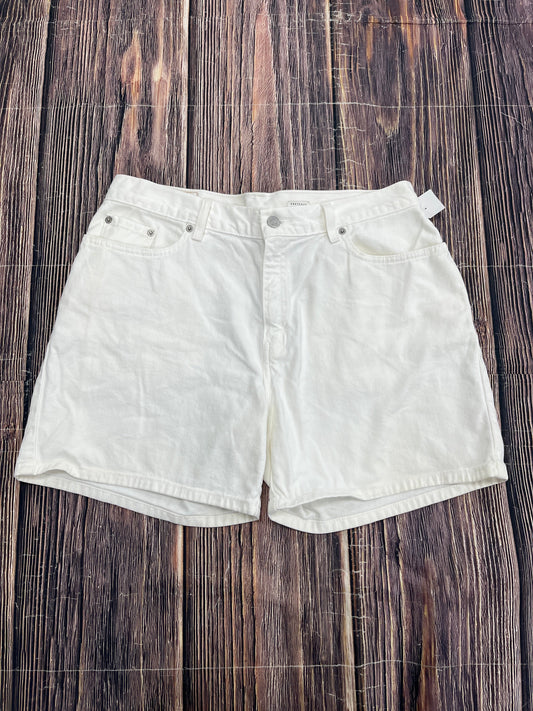 Shorts By Levis  Size: 14