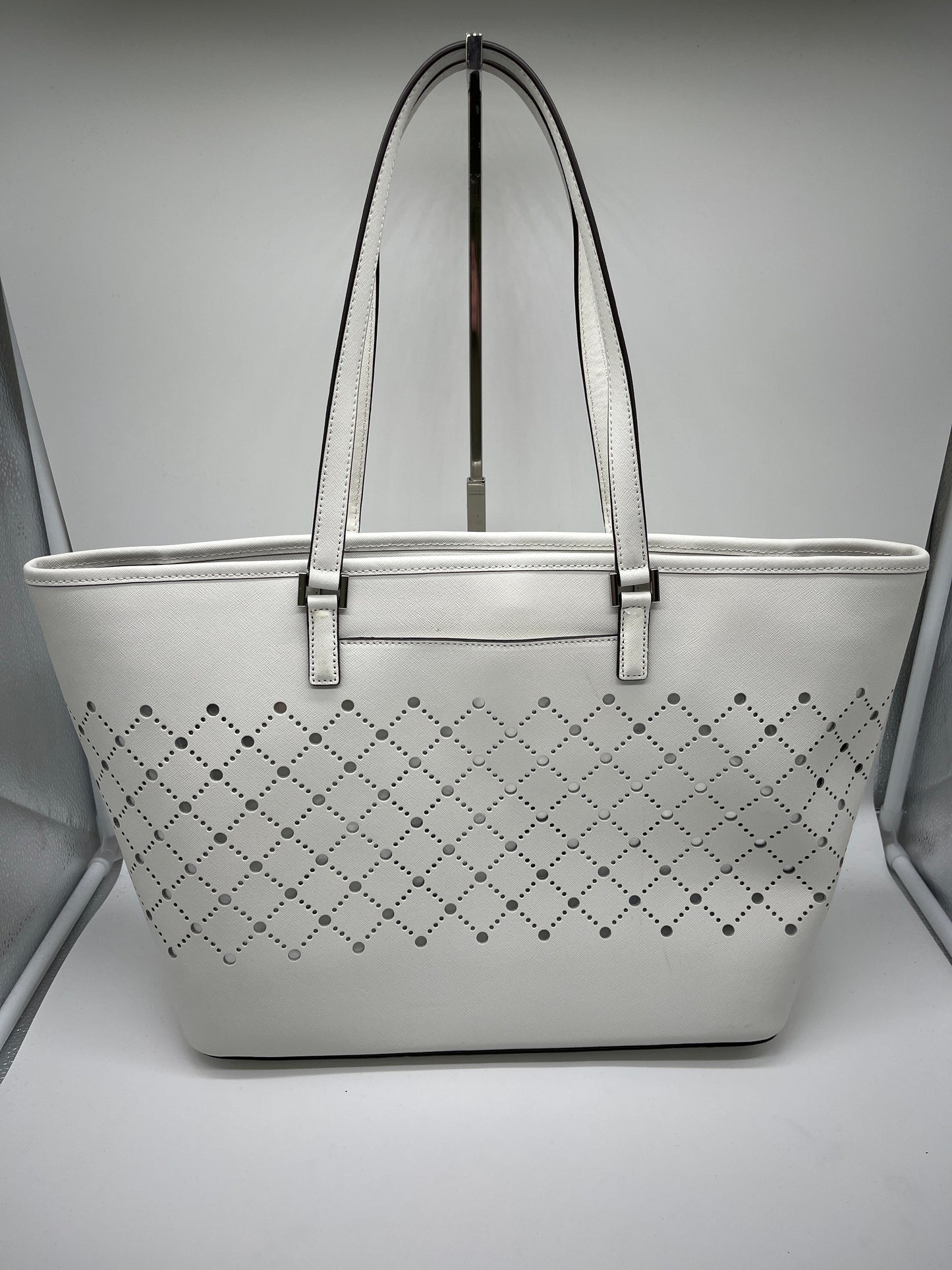 Handbag Designer By Michael Kors  Size: Large