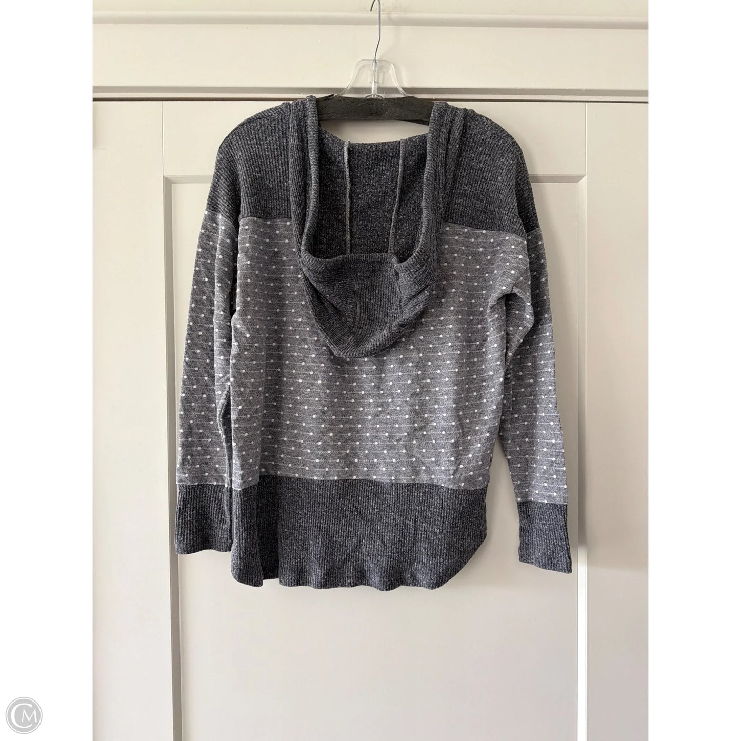 Top Long Sleeve By Hem & Thread In Grey, Size: S
