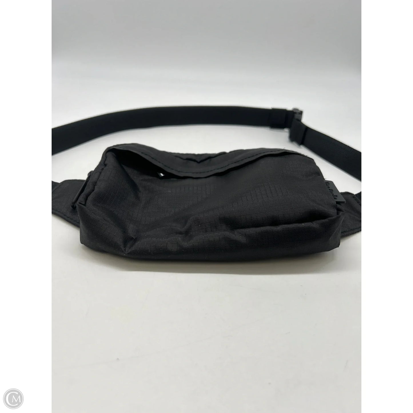 Belt Bag By Vera Bradley, Size: Small