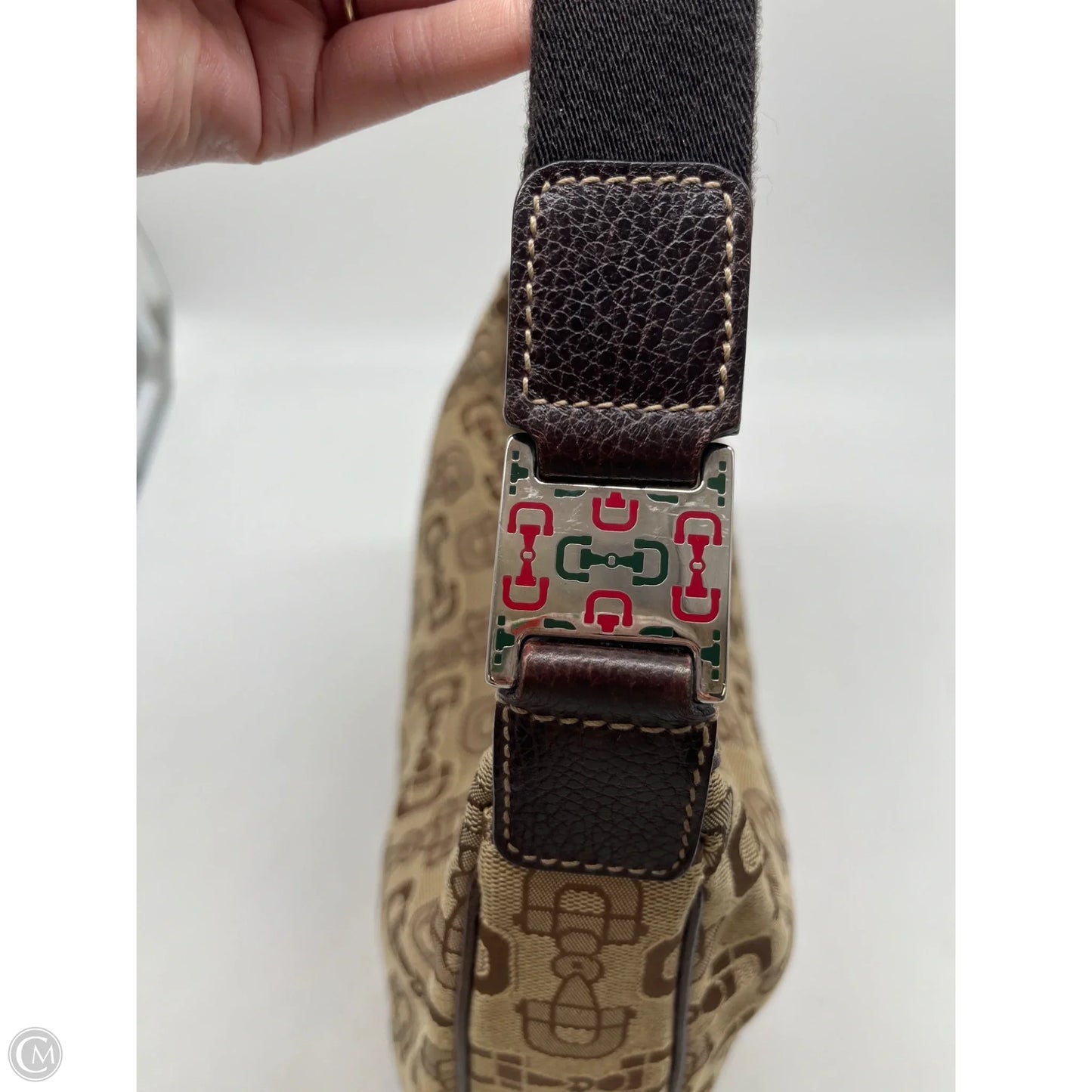 Handbag Luxury Designer By Gucci, Size: Medium