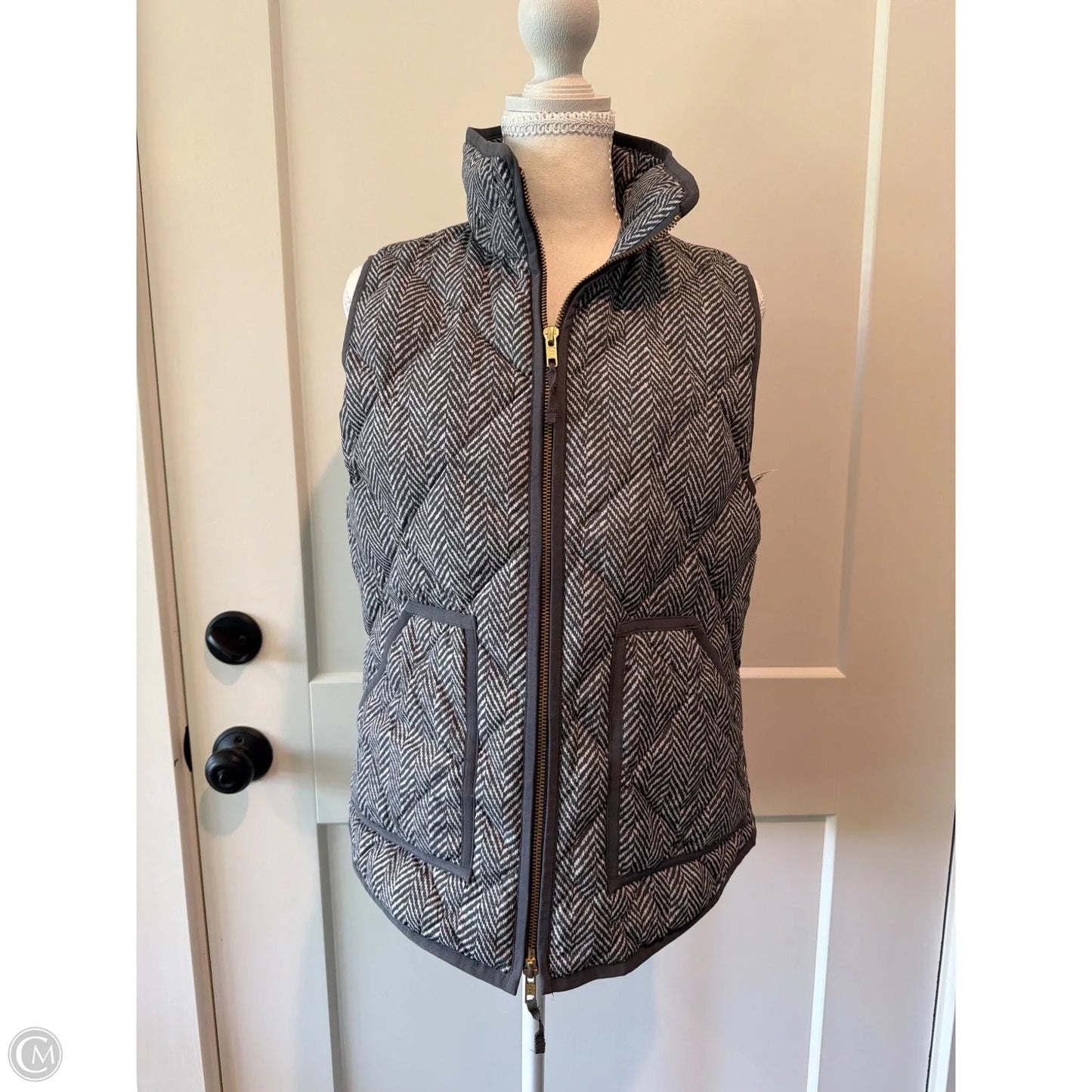 Vest Puffer & Quilted By J. Crew In Grey, Size: M