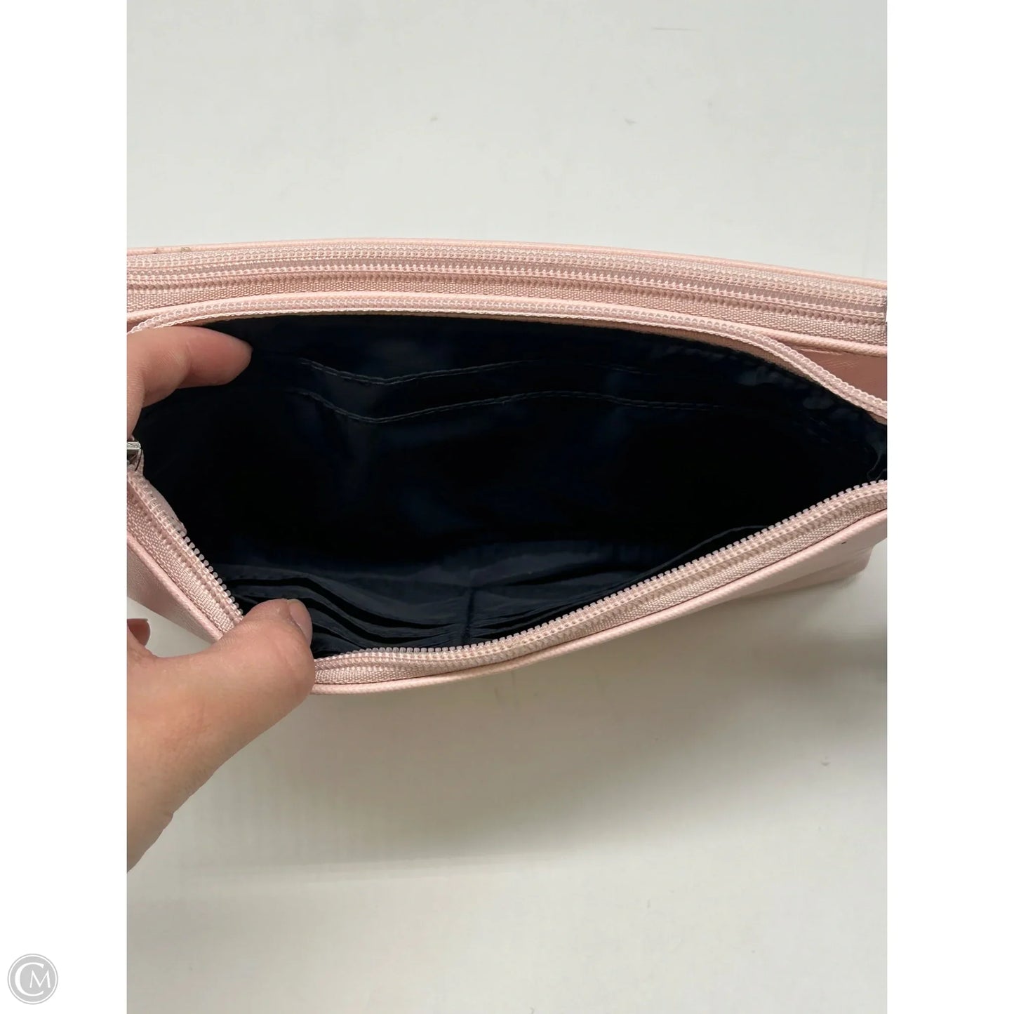 Wristlet By Tommy Hilfiger, Size: Large
