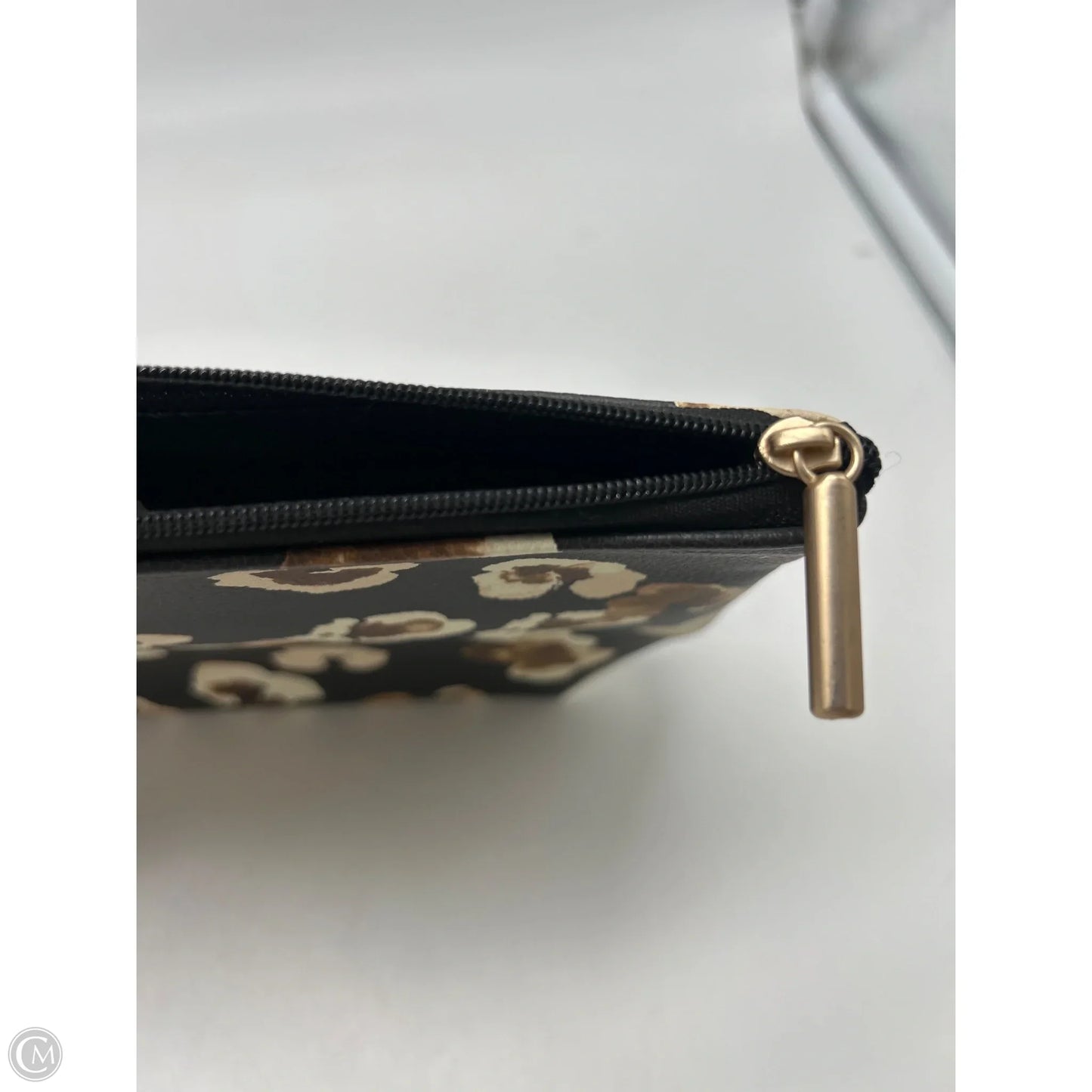 Clutch By Thirty One, Size: Medium
