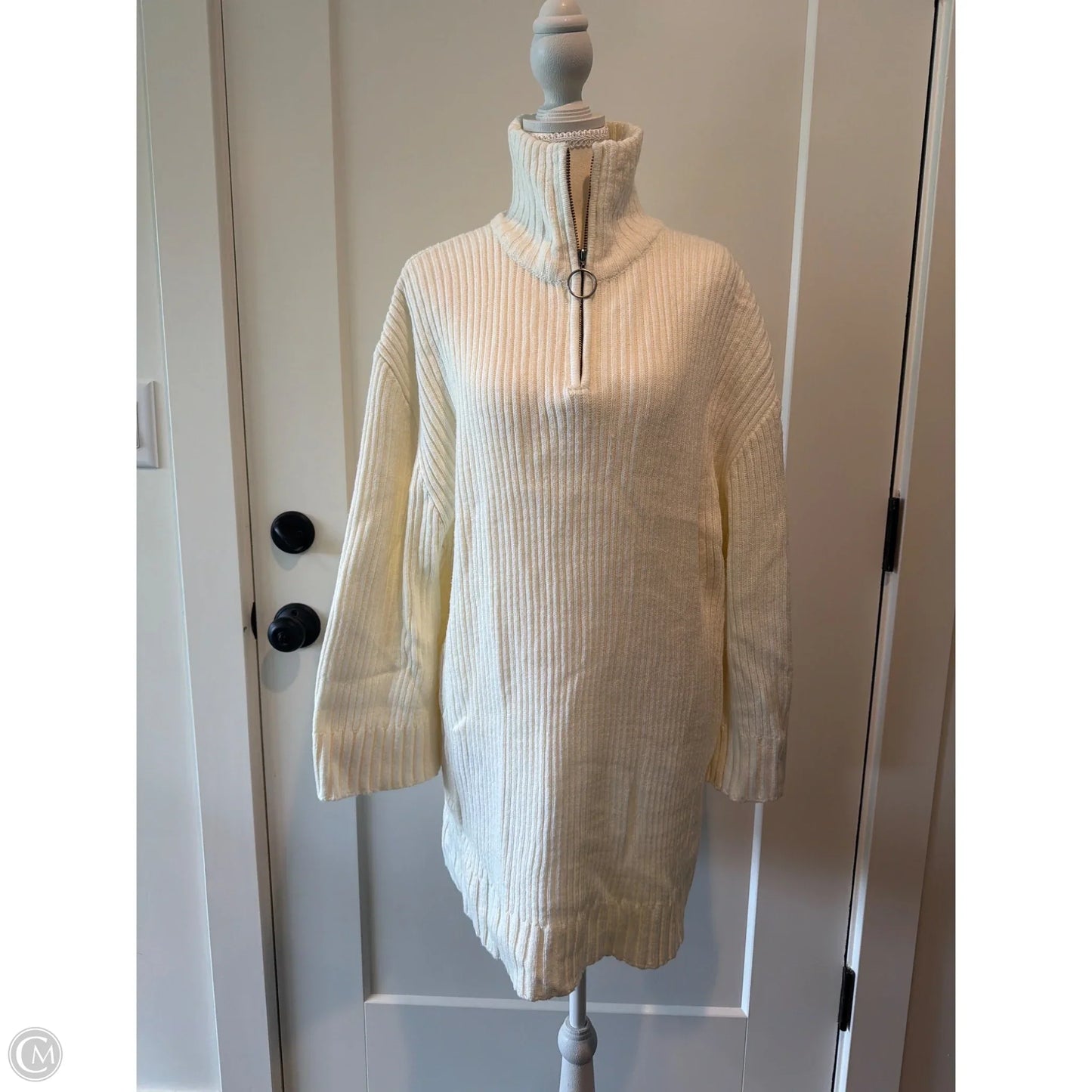 Dress Sweater By Divided In Cream, Size: M