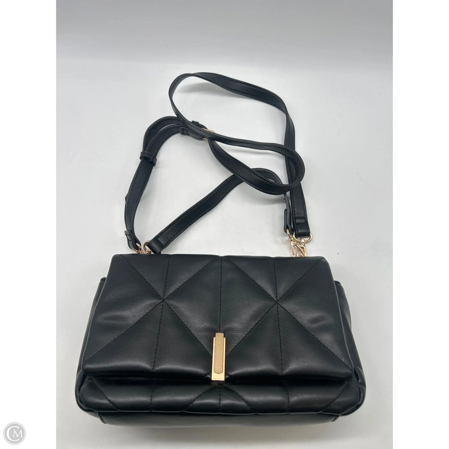Crossbody By Clothes Mentor, Size: Medium