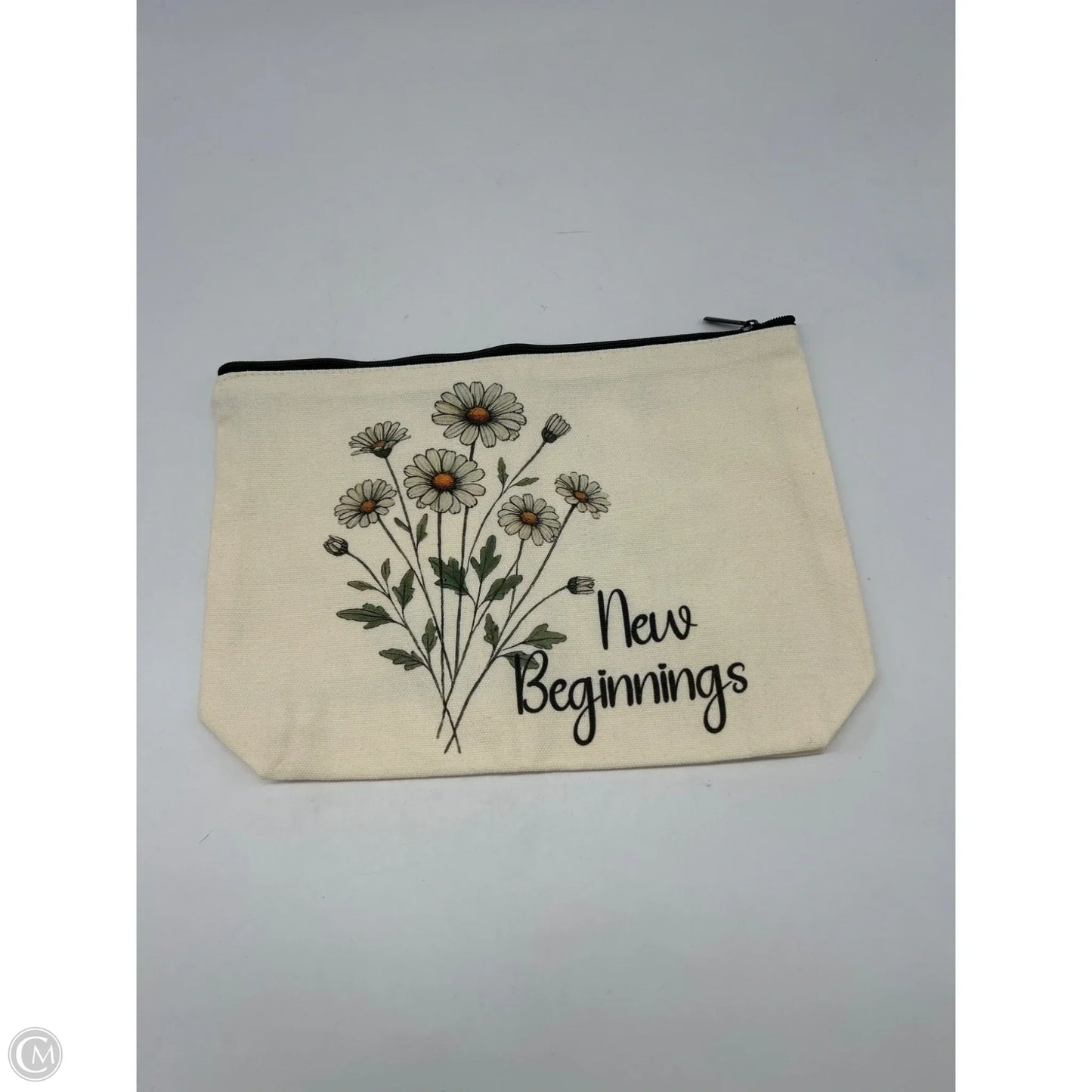 Makeup Bag By Clothes Mentor, Size: Medium