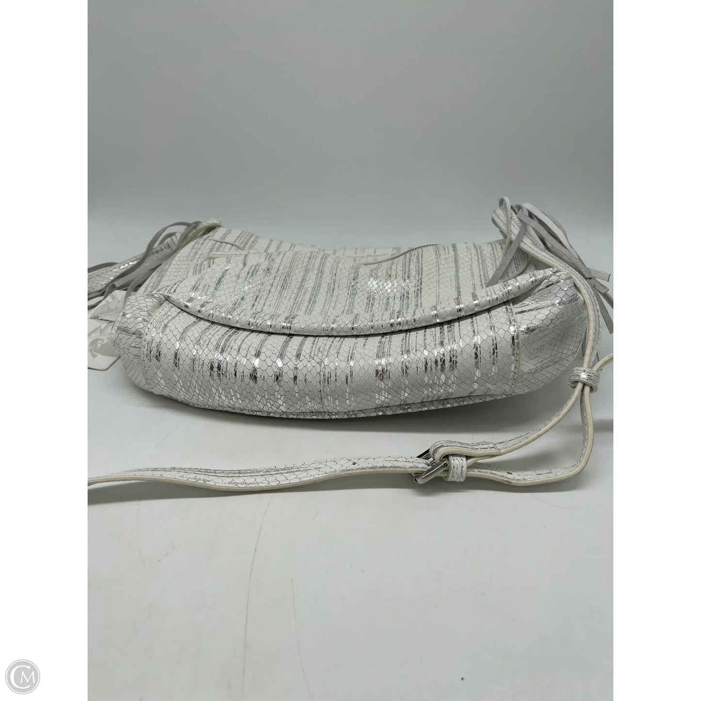 Crossbody By Tommy Bahama, Size: Medium