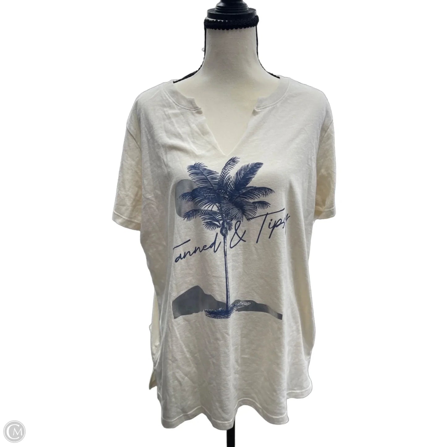 Top Short Sleeve By Maurices In Cream, Size: Xl