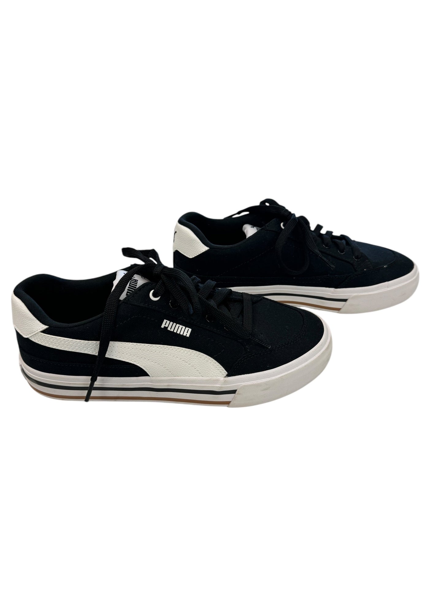 Shoes Sneakers By Puma In Black & White, Size: 8