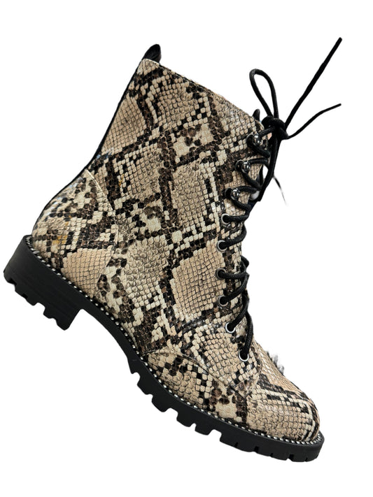 Boots Ankle Heels By Express In Snakeskin Print, Size: 6.5