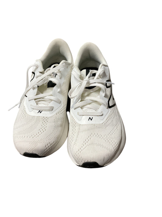 Shoes Athletic By New Balance In White, Size: 8