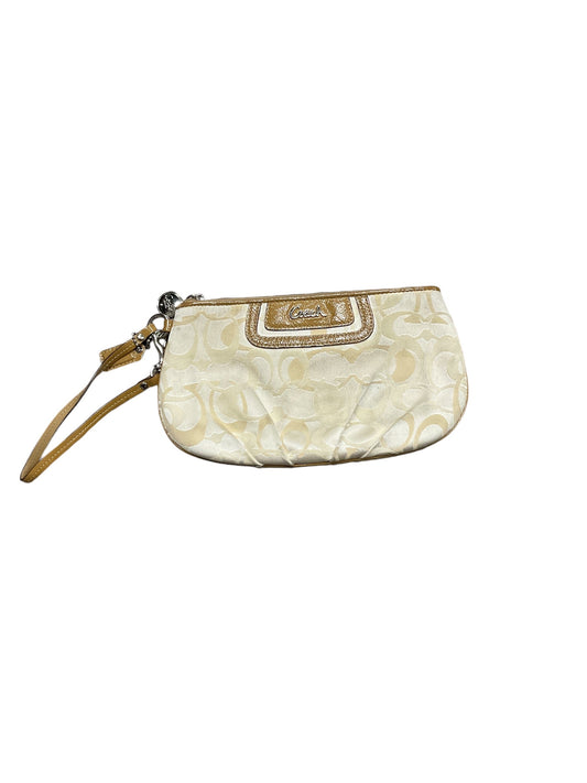 Wristlet Designer By Coach, Size: Medium