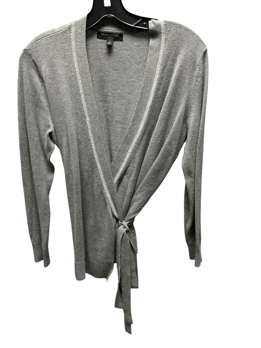 Sweater By Banana Republic In Grey, Size: S