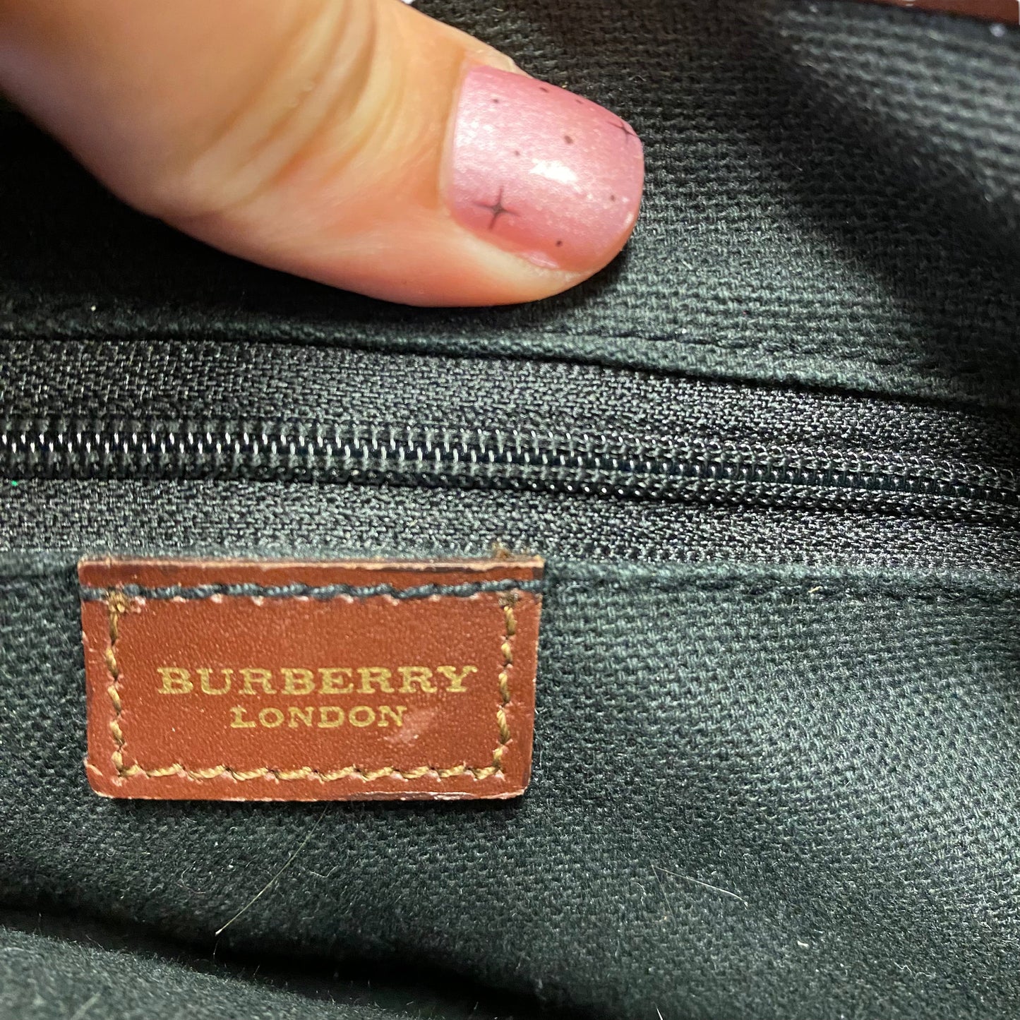 Handbag Luxury Designer By Burberry  Size: Medium