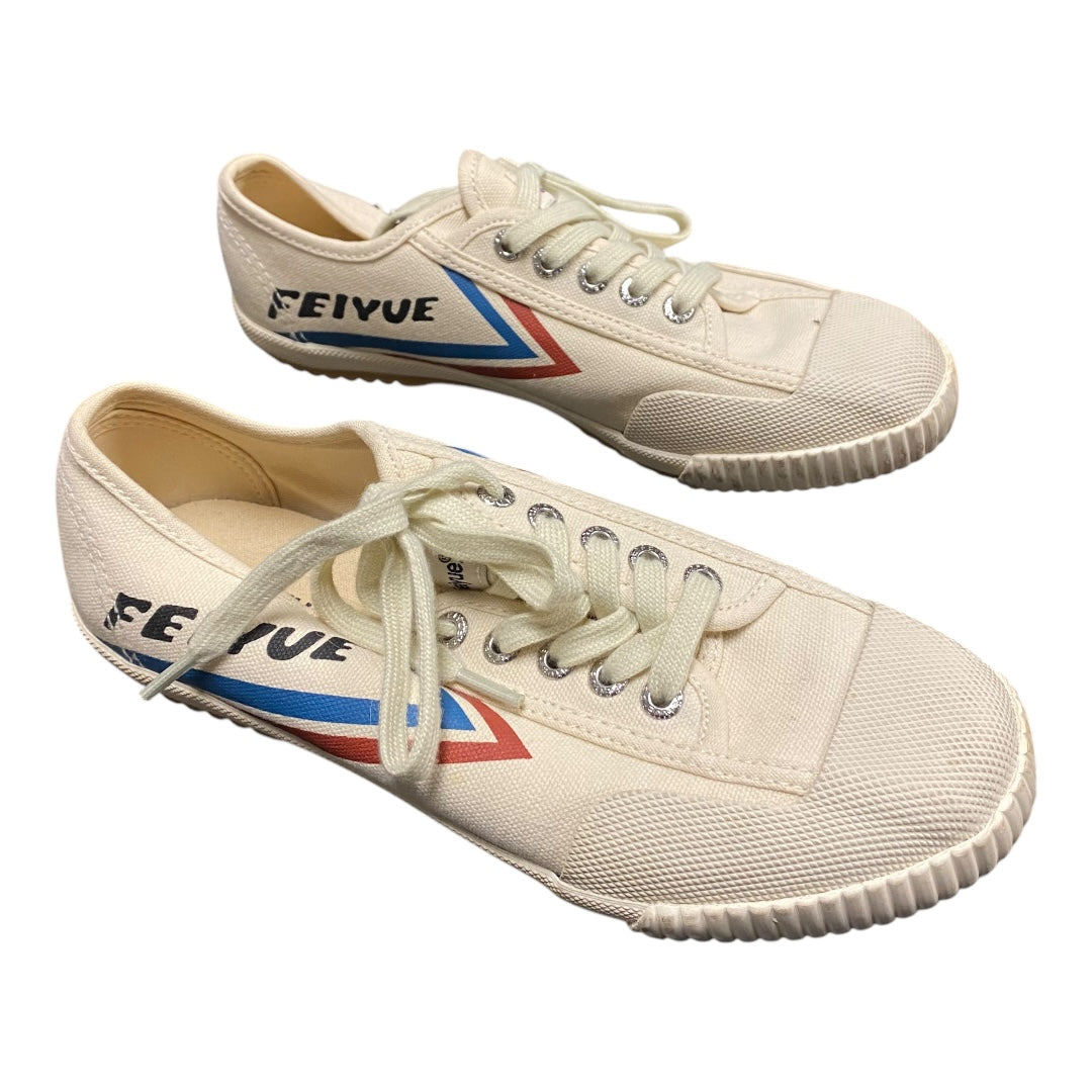 Shoes Sneakers By Cmc In Cream, Size: 7