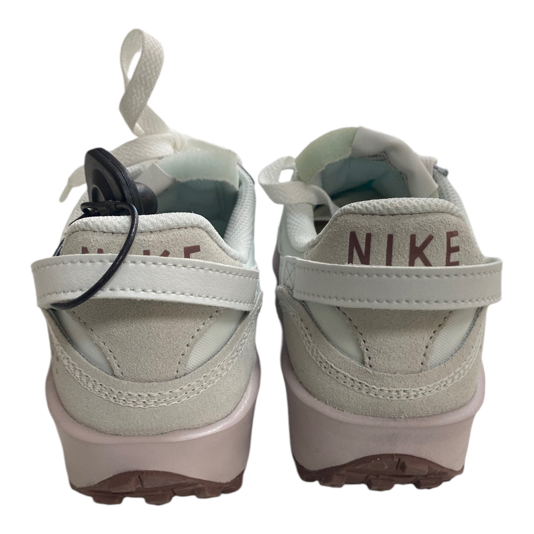 Shoes Athletic By Nike In White, Size: 6