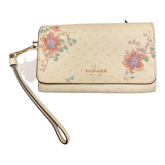 Wristlet Designer By Coach, Size: Medium