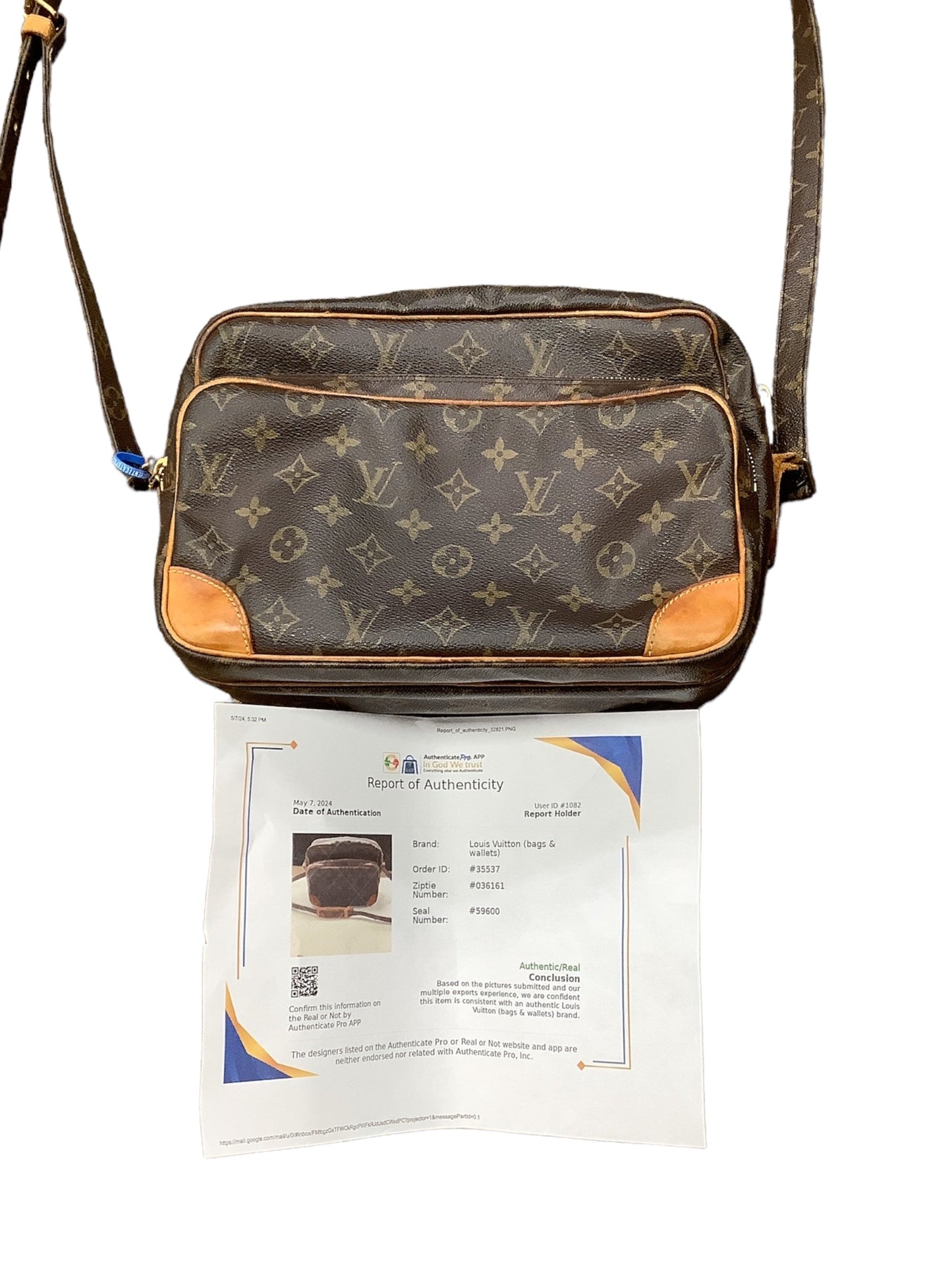 Crossbody Luxury Designer By Louis Vuitton  Size: Medium