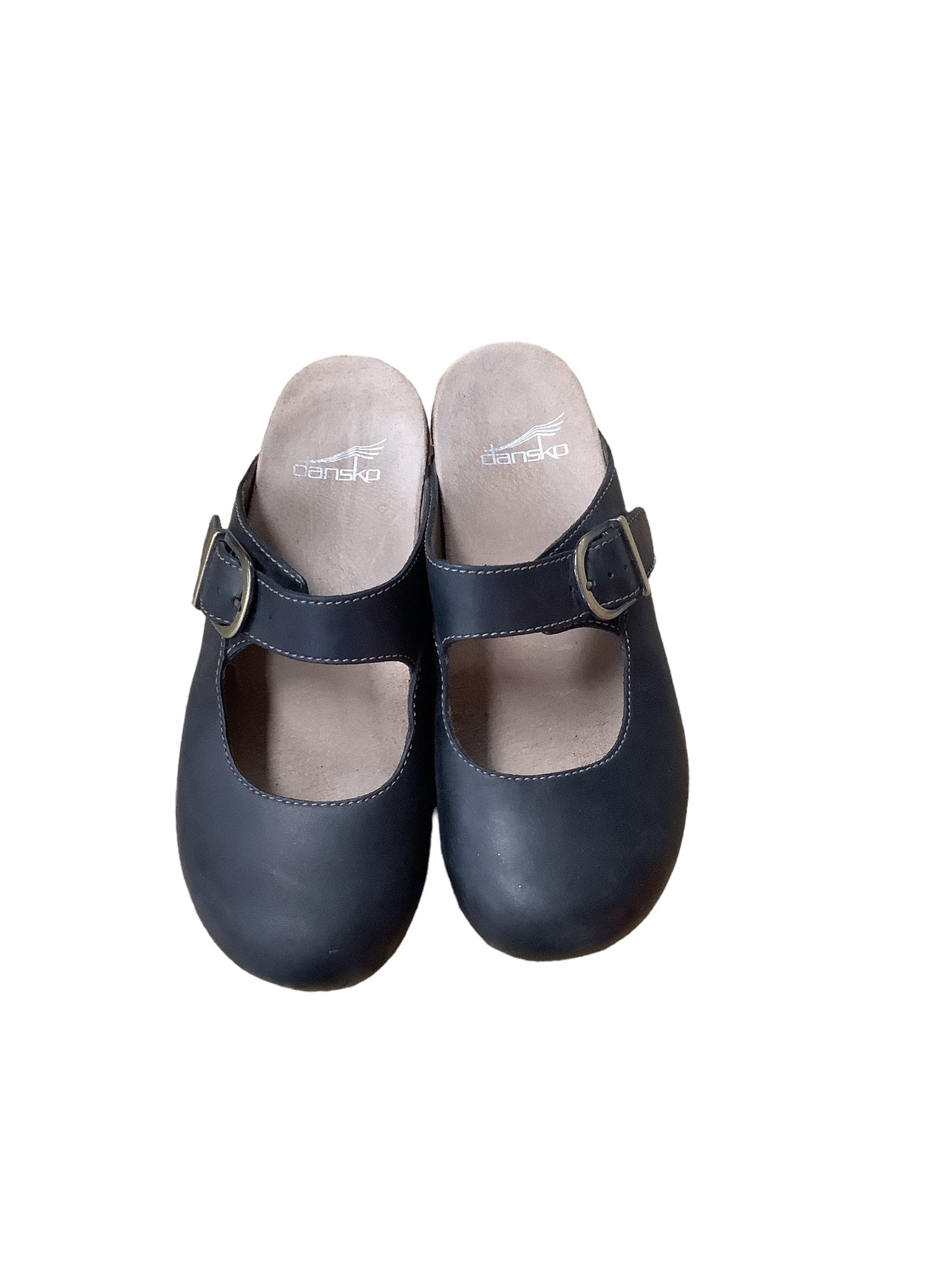 Black Shoes Flats Dansko, Size 5.5