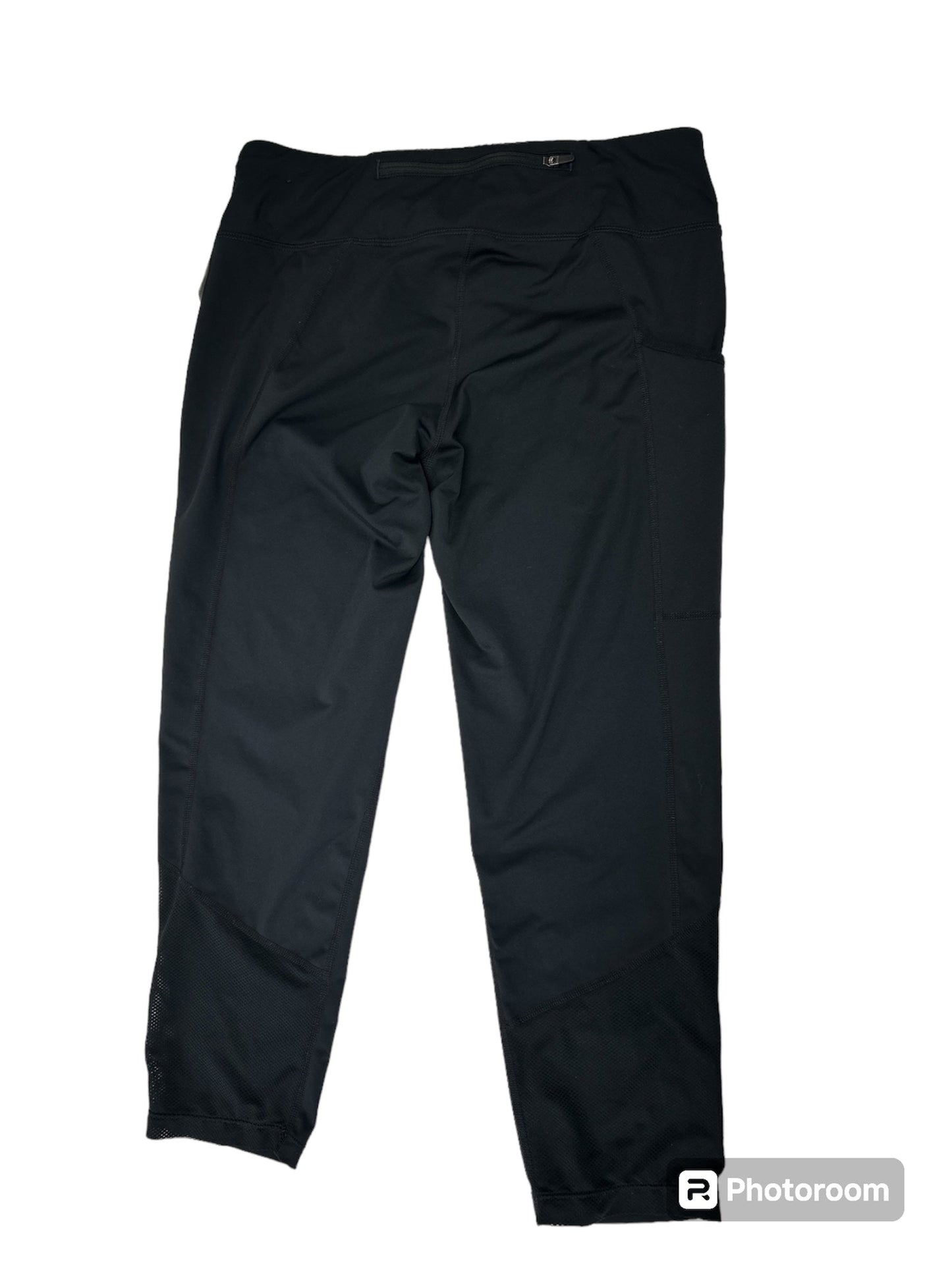 Black Athletic Capris Nike Apparel, Size M