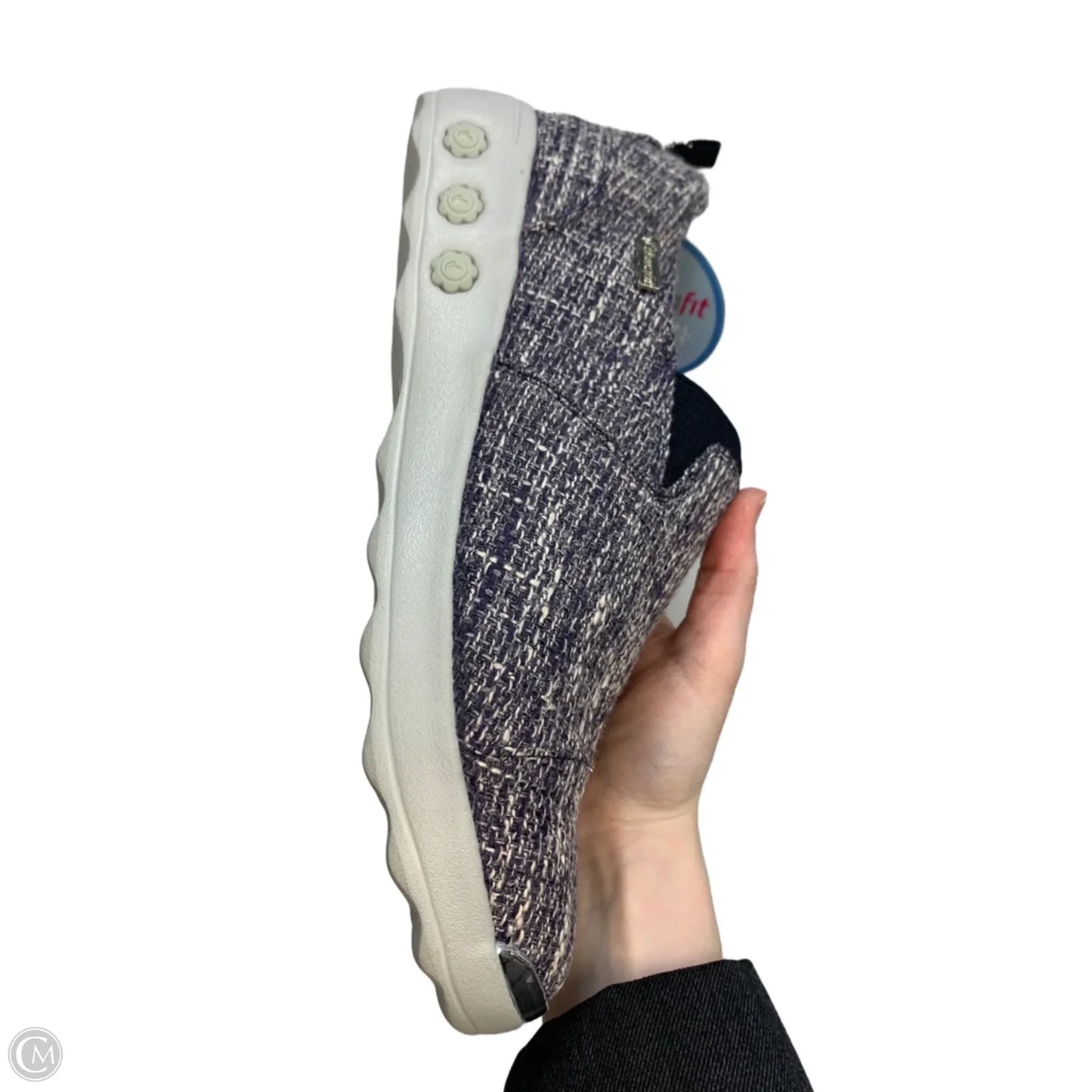 Shoes Sneakers By Clothes Mentor In Blue, Size: 8.5