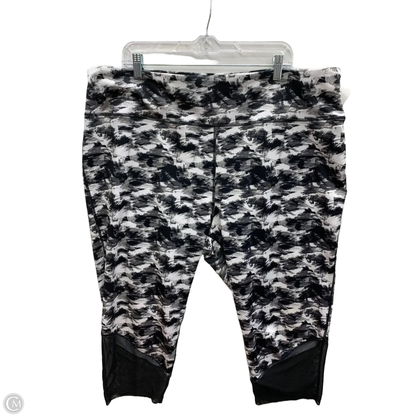 Athletic Capris By Pro Player In Black, Size: 3x