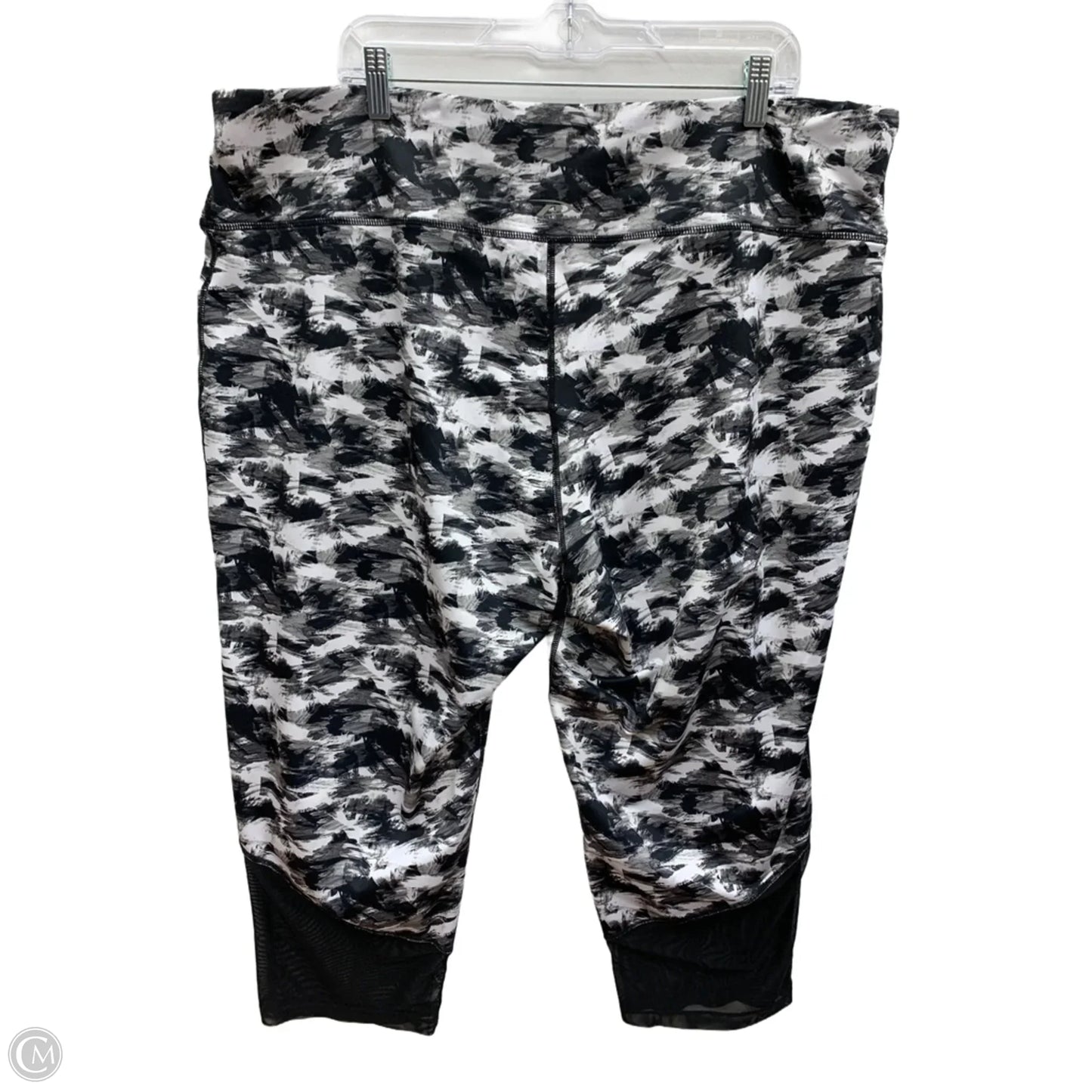 Athletic Capris By Pro Player In Black, Size: 3x