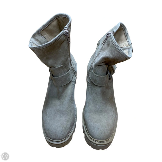 Boots Ankle Flats By Universal Thread In Beige, Size: 6