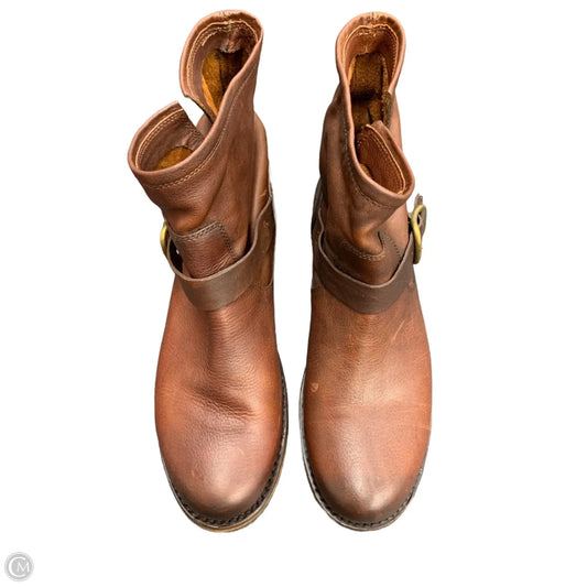 Boots Designer By Frye In Brown, Size: 9