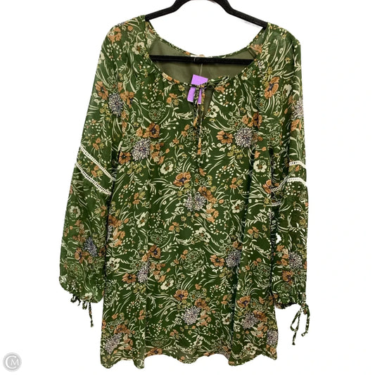 Dress Casual Short By Entro In Green, Size: M
