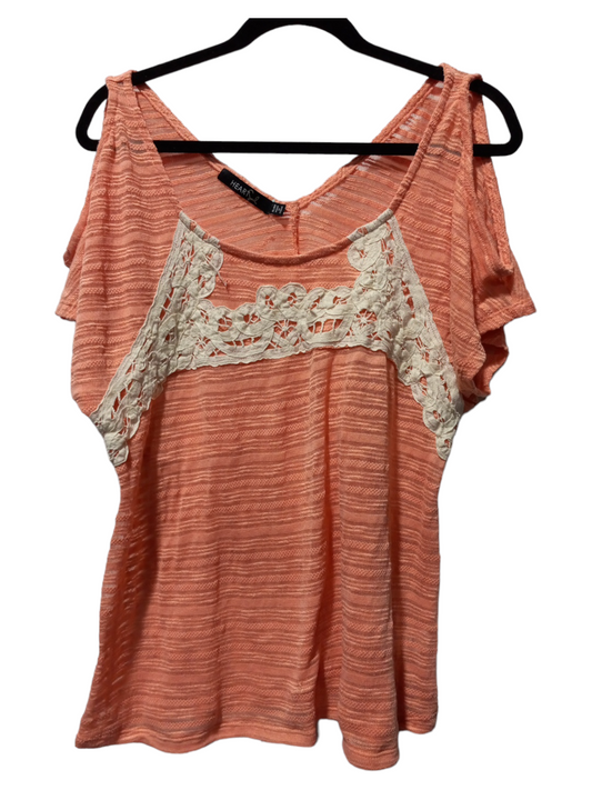 Top Short Sleeve By Heart And Soul  Size: Xl