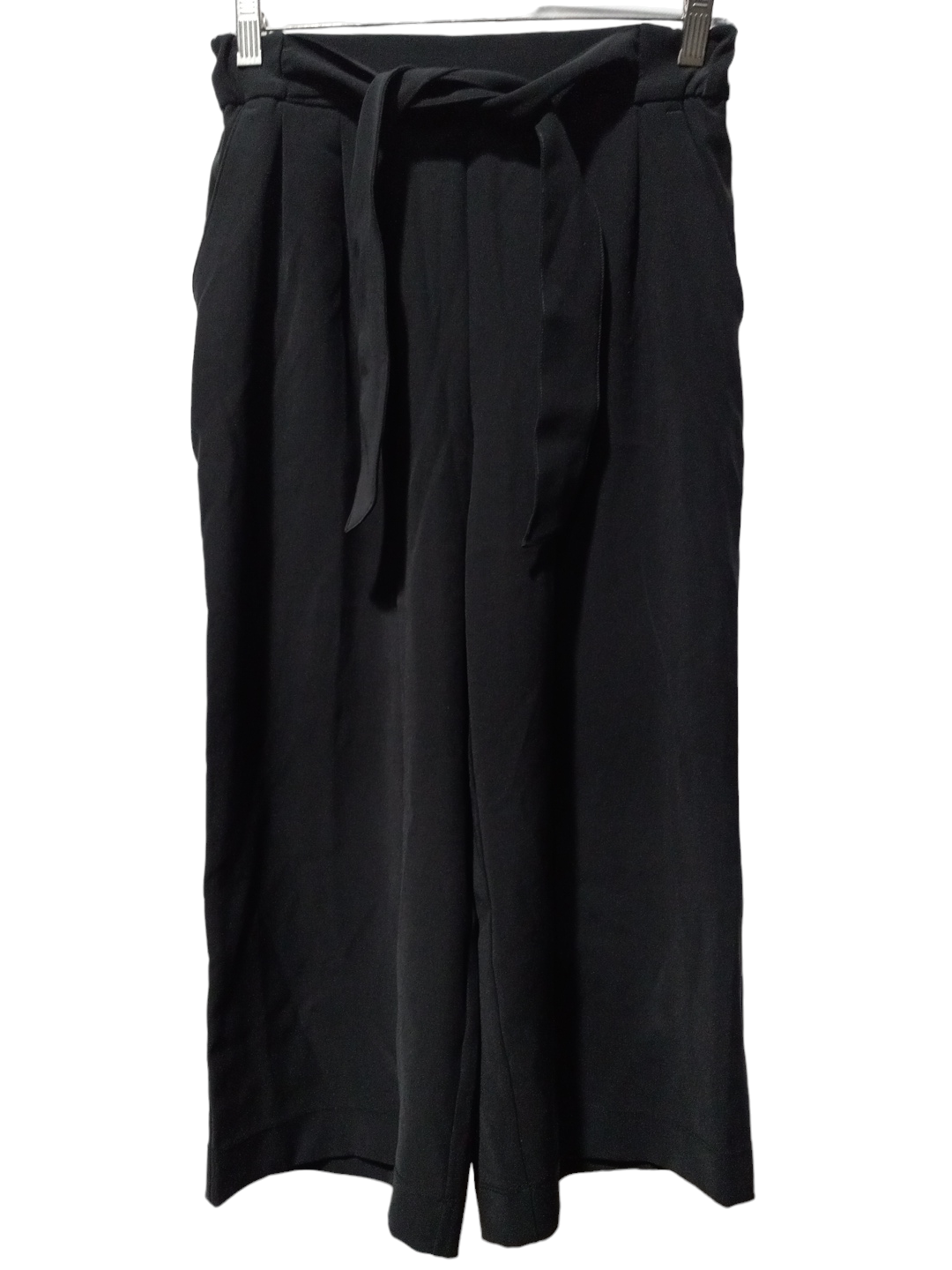 Capris By Lululemon In Black, Size: 6