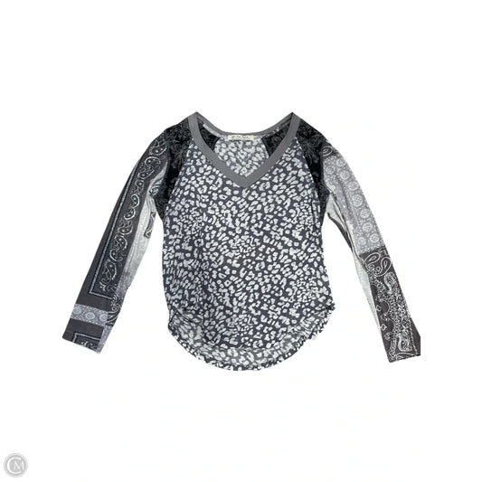 Top Long Sleeve By We The Free In Animal Print, Size: M