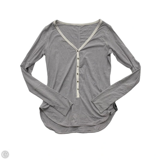 Athletic Top Long Sleeve Collar By Lululemon In Striped Pattern, Size: M