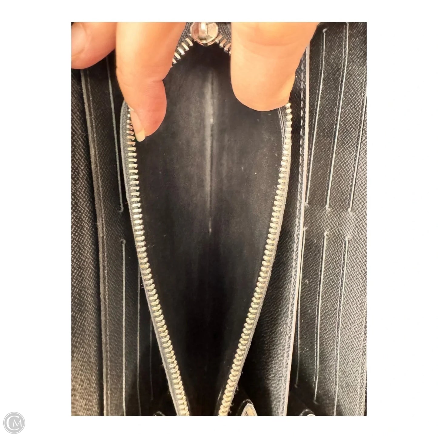 Wallet Luxury Designer By Louis Vuitton, Size: Large