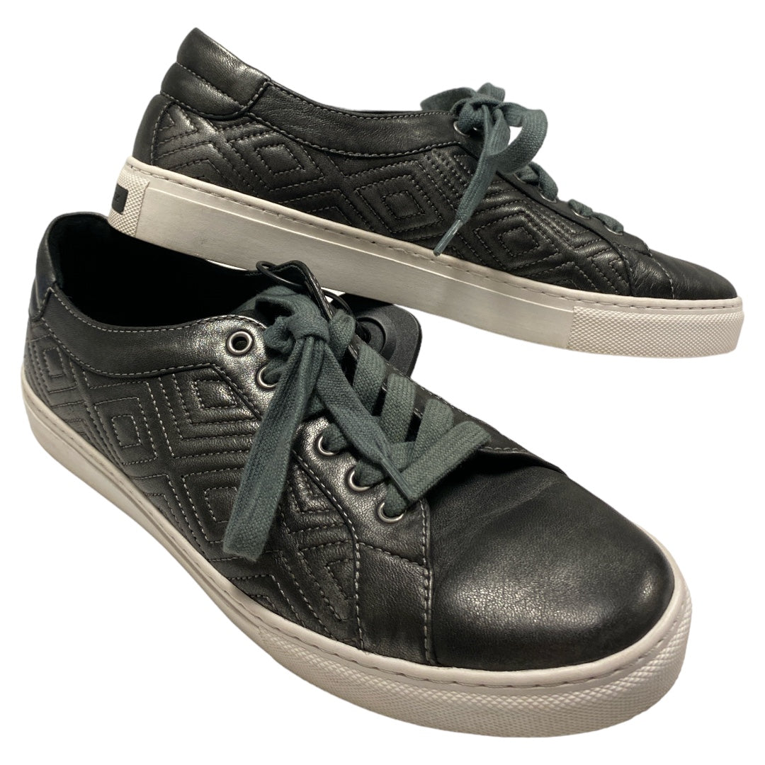 Shoes Sneakers By  Trask  Size: 7