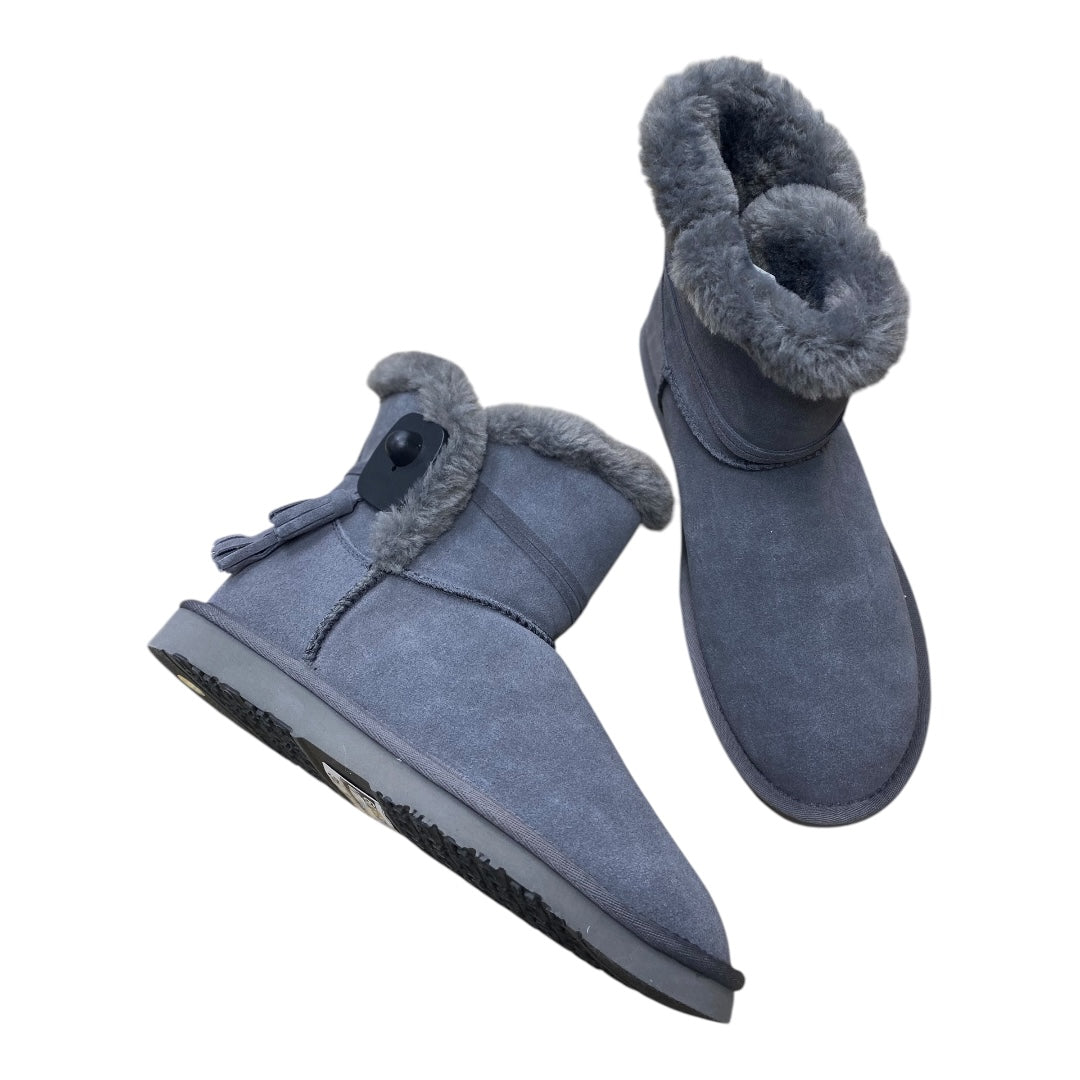 Boots Ankle Flats By Cmc In Grey, Size: 10