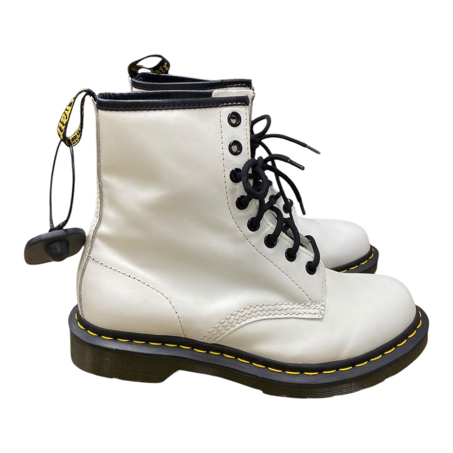 Boots Ankle Flats By Dr Martens In White, Size: 8