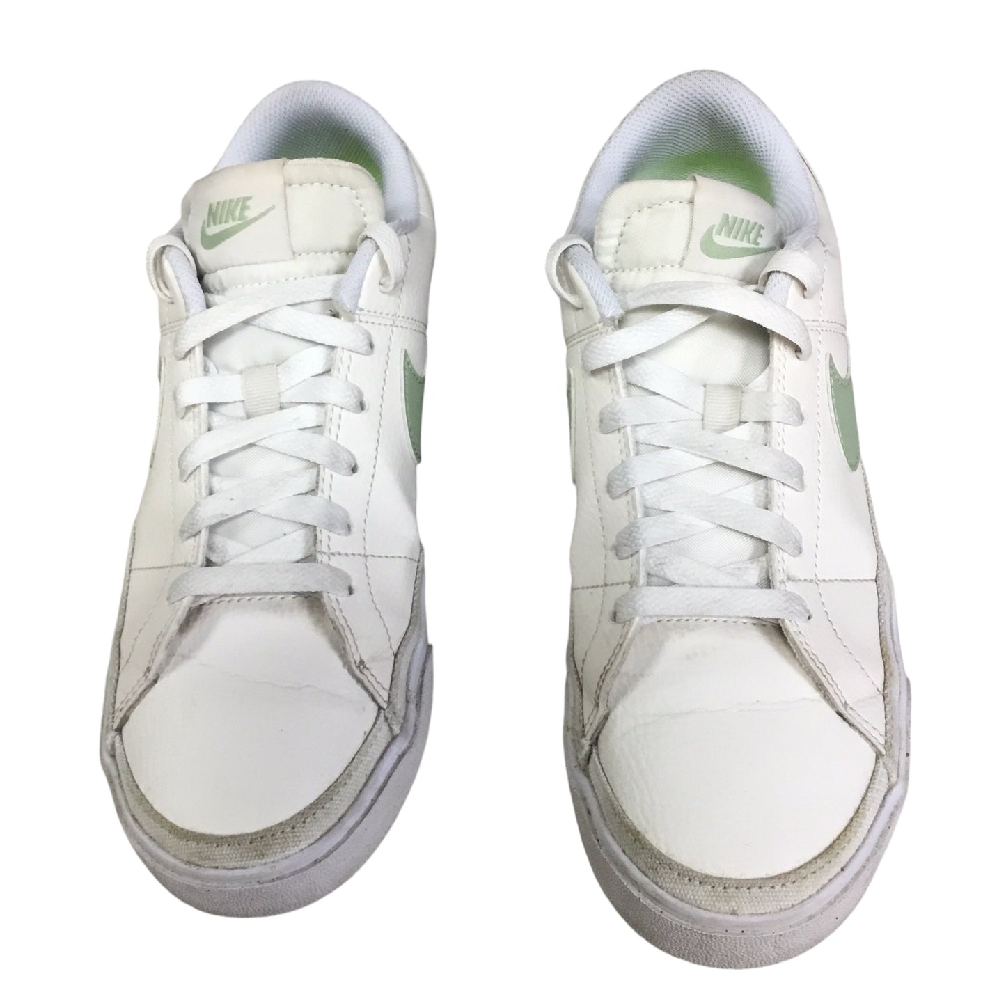 Shoes Sneakers By Nike In Green & White, Size: 10