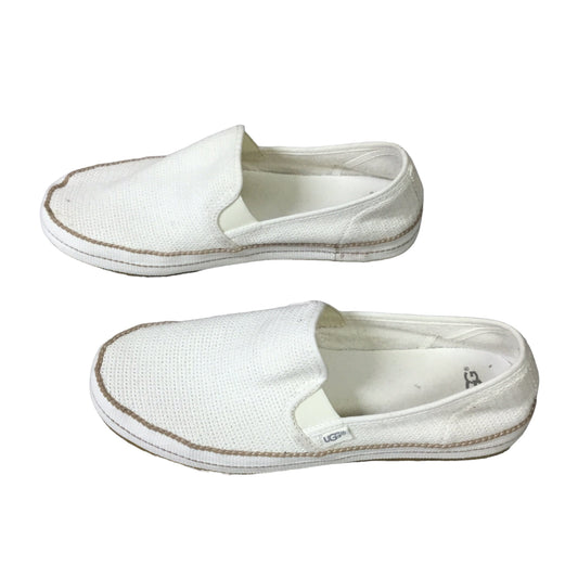 White Shoes Flats Ugg, Size 9.5
