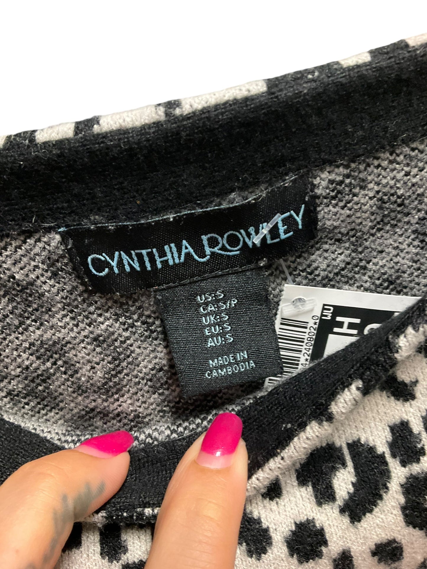 Sweater By Cynthia Rowley In Black & White, Size: S