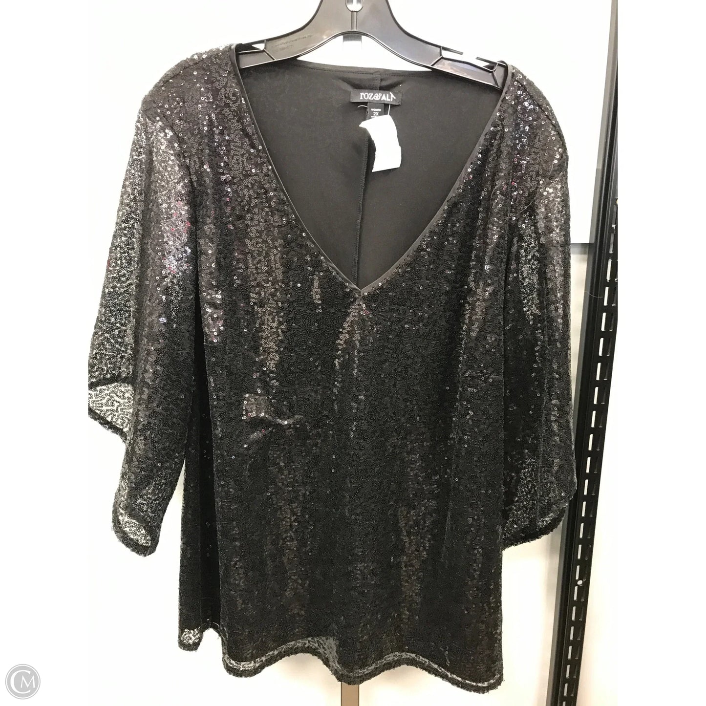 Top Short Sleeve By Roz And Ali In Black, Size: 2x