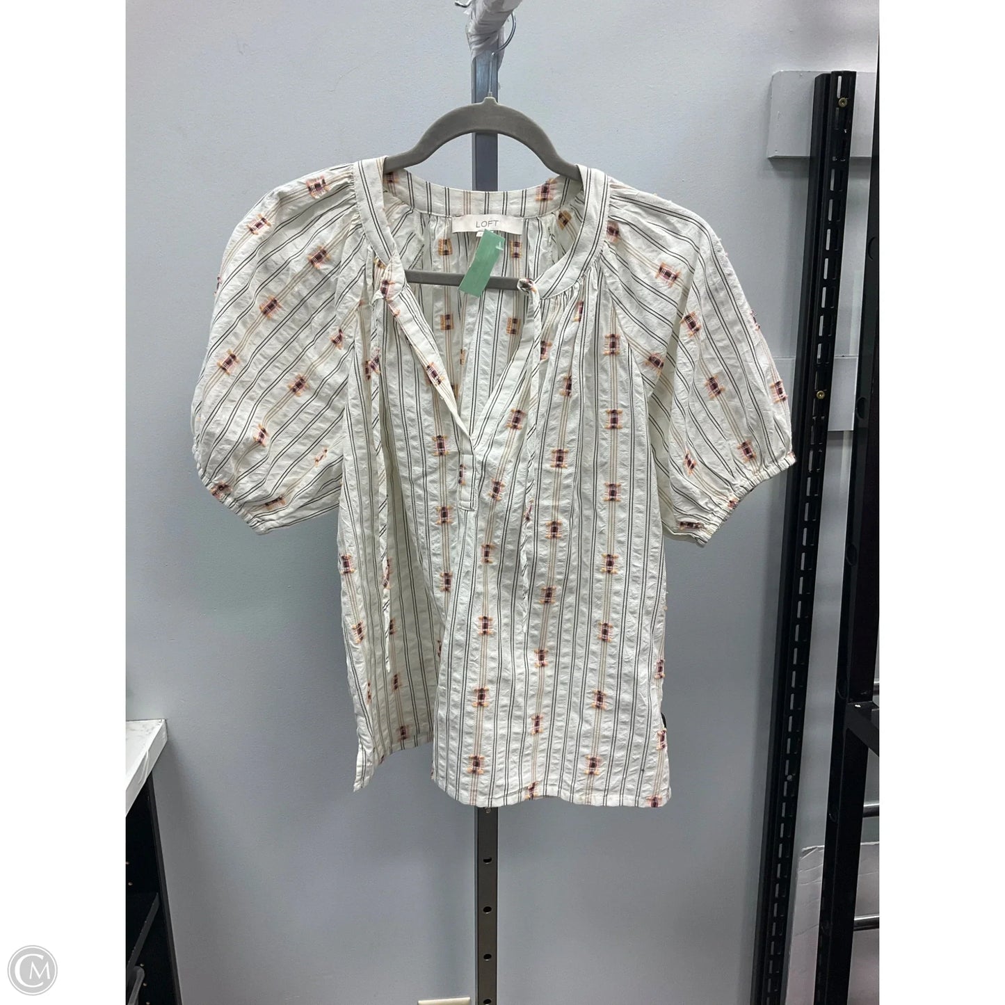 Top Short Sleeve By Loft In Cream & Pink, Size: S