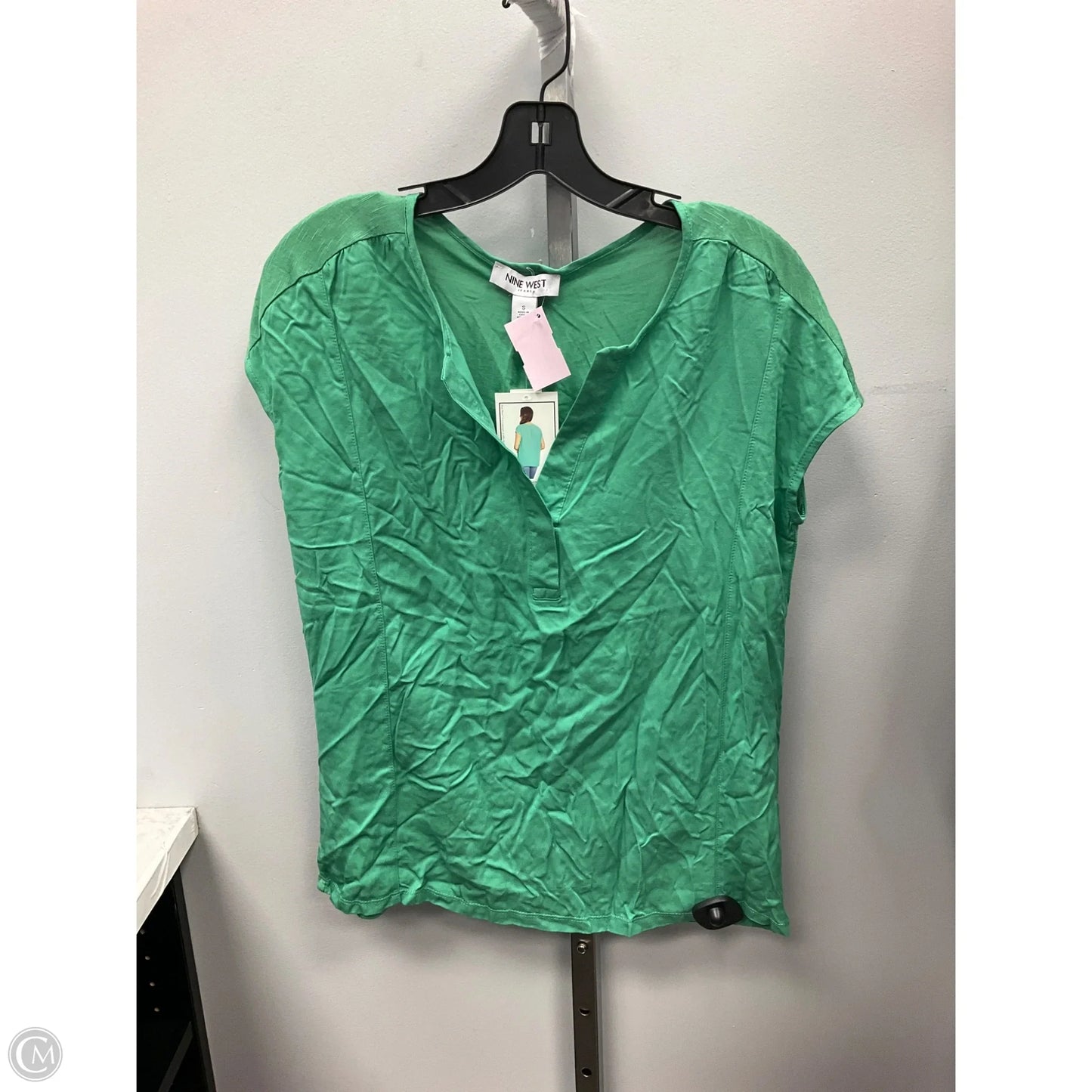 Top Short Sleeve By Nine West Apparel In Green, Size: S