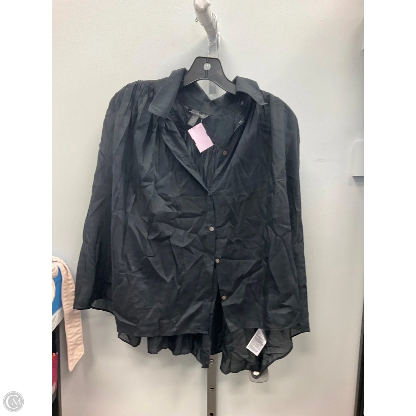 Top Short Sleeve By Banana Republic In Black, Size: L